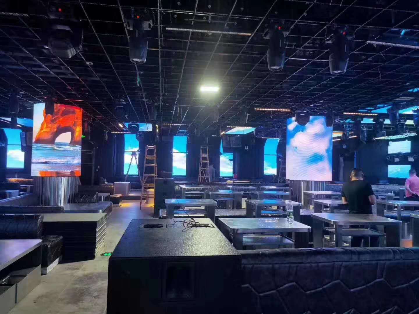 湖北十堰M.SPACE酒吧案例